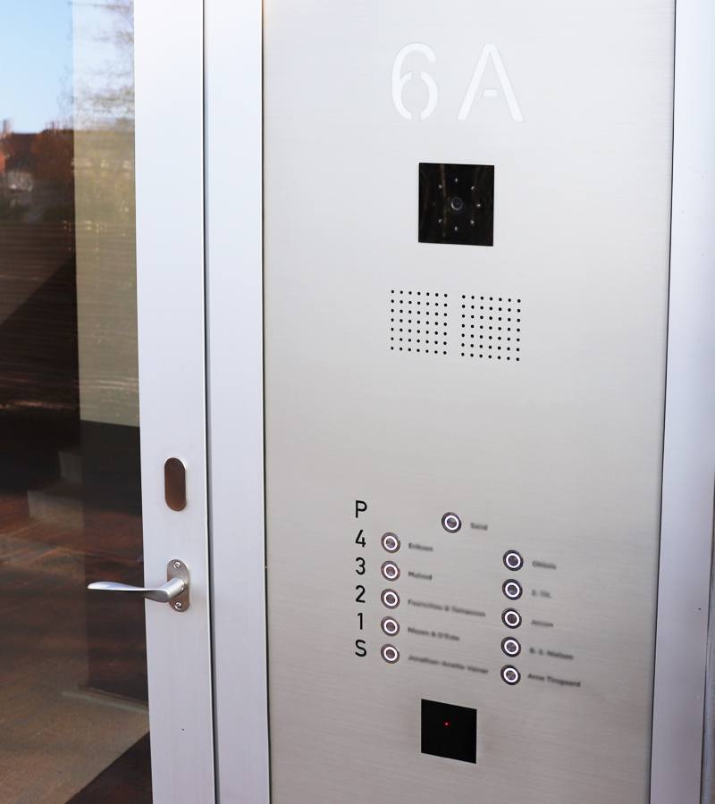 Serie 410 infälld porttelefon