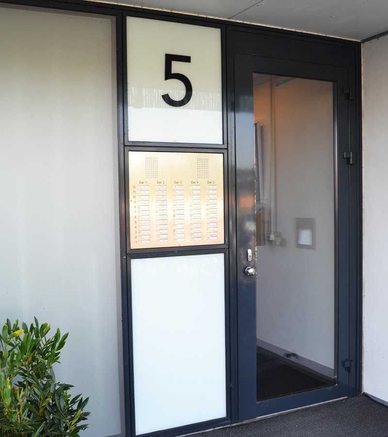 Scantron infälld porttelefon